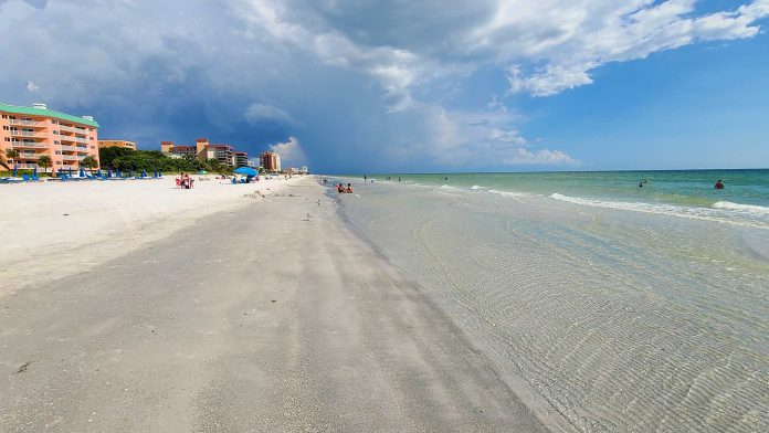 5FL-CW-524-indian-shores-beach-20210812_172502-2400